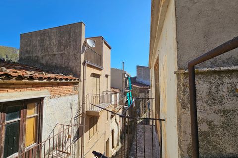 Landsbyhus i Isnello, Palermo, Isnello - € 12.500 | Ref: 10639 - foto 8